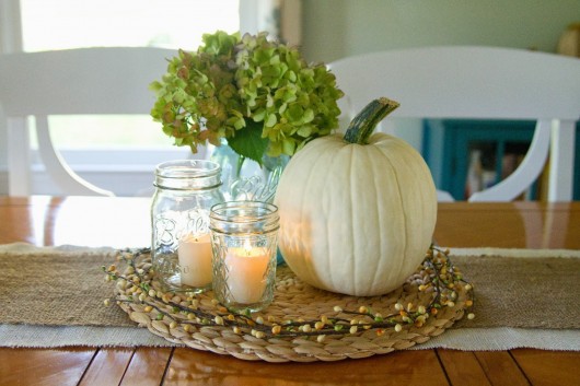 Fall Table Settings - Simple Centerpiece