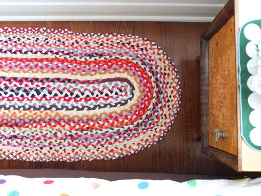 DIY Rugs | My Poppet – Upcycle Style – Braided T Shirt Rug