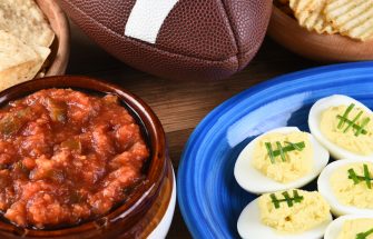 Healthy snacks for football party
